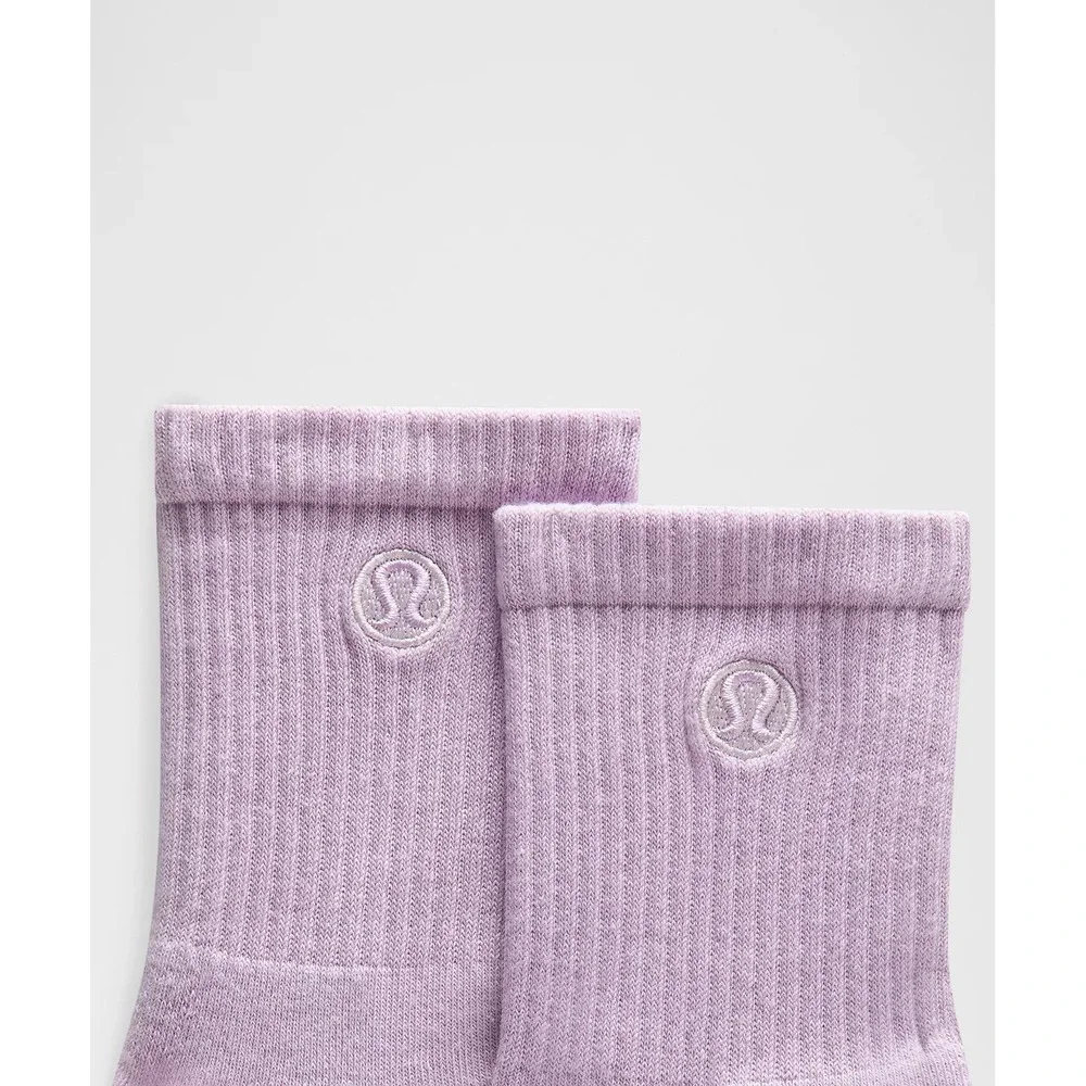 Lululemon-Unisex Daily Essential Quarter Socks 3 Pack-Size Large